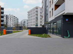 Nocznickiego Studios by Renters