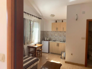 Apartments Zvicer - Milica