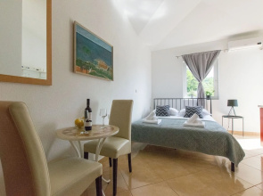 Apartments Seaview