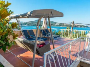 SunDeck Comfort Apartment
