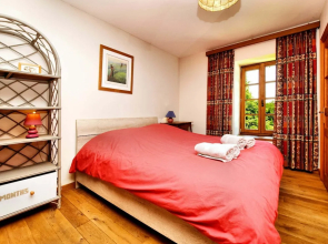 Magnificent Holiday Home in Baronville With Heated Pool & Billiards