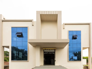 Hotel Tirupati Palace