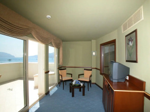 Motto Premium Hotel & Spa