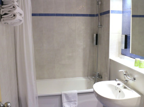 Travelodge Barcelona del Vallès