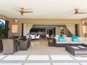 Perfect 4 Bedroom Condo