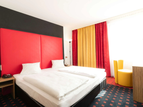 Hotel Senator