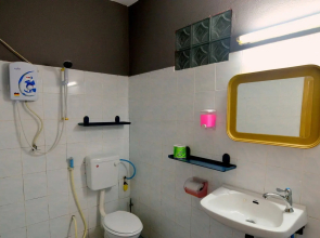 Zackry Guest House