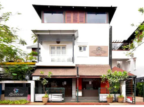 Rainbow Hotel and Serviced Apartment