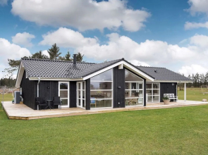 "Engelina" - 950m from the sea in NW Jutland