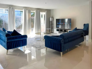 9 Mi to National Mall: Spacious Bethesda Retreat!