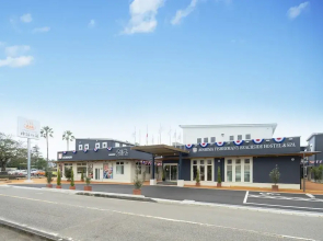 Aoshima Fisherman'S Beachside Hostel & Spa