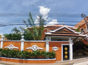 TUCHELAND Luxury Pool Villa Pattaya Walking Street 7 Bedrooms
