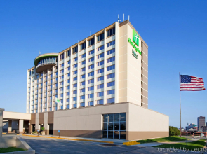 Holiday Inn Downtown - Mercy Area by IHG