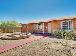 Single-story Retreat ~ 1 Mi to Downtown Tucson!