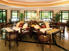 Le Grove Serviced Residences
