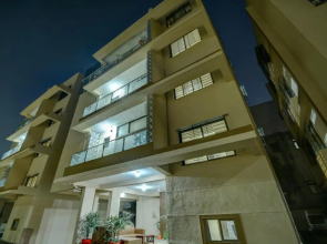 Treebo Sayaji Residency