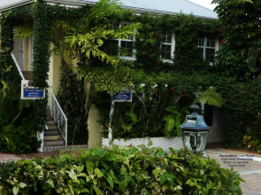 The Caribbean Court Boutique Hotel