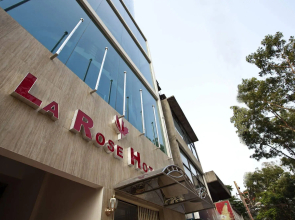La Rose Hotel