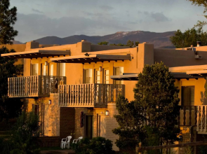 Fort Marcy Hotel Suites by All Seasons Resort Lodging