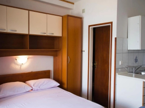 Juri - 10 m From sea - SA4