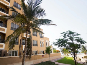 Stunning Sea View Apt. With Balcony - RAK