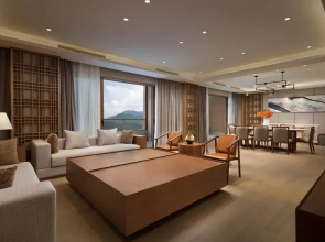 La Fountain Hotel  Resort