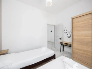 Kosmas Apartments