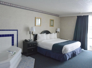 Travelodge by Wyndham Milwaukee