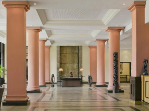 Le Meridien Ogeyi Place