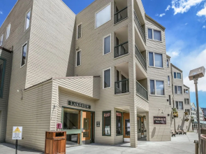 Lakeside 1496 by SummitCove Vacation Lodging