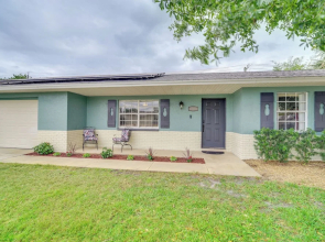 Melbourne Home w/ Pool & Patio, 6 Mi to Beach!