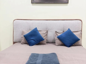 Roomshala 177 Homestay Thehrav