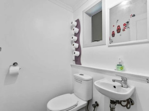 The Violet Villa - Rotorua Holiday Home