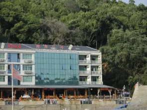 No.8 Cangnanhaijiao Hotel
