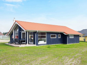 5 Star Holiday Home in Großenbrode