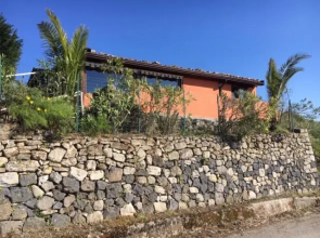 Casa Motta Camastra Sicilië, prive zwembad en free wifi