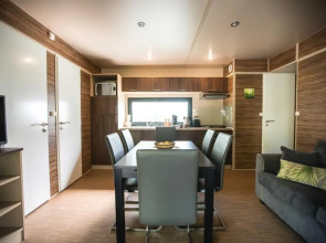 Nova Lodges