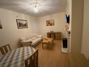 Private Lounge And Double Room
