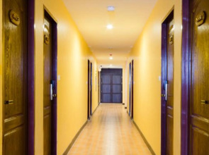 Violet Tower at Khaosan Palace