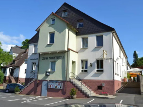 Restaurant & Landhotel Zum Niestetal