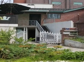 Golden Pond Guest House