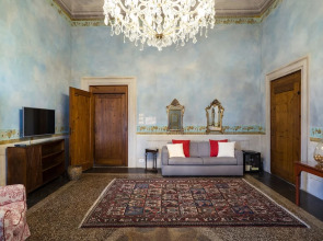 Residenza dEpoca Torre Dei Lari