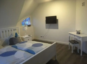 "baltic Sea Breeze" Modern Retreat