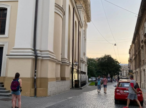Апартаменти в центрі біля Ратуші вул. Площа Ринок 11