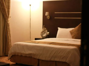 Rest Night Serviced Apartments - AL Nafal