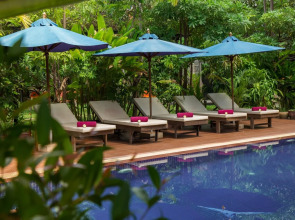 Reveal Courtyard in Reveal Angkor