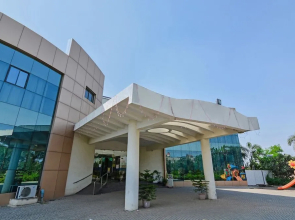 OYO 23626 Country Club Pune