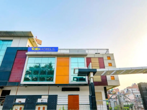 Fabhotel Shree Pushpraj