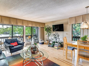 Lakeview Condo w/ Resort Pool: 2 Miles to Golf!