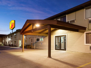 Super 8 by Wyndham Houghton